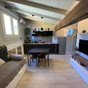 https://la-perla-del-centro.emilia-romagnahotels.net