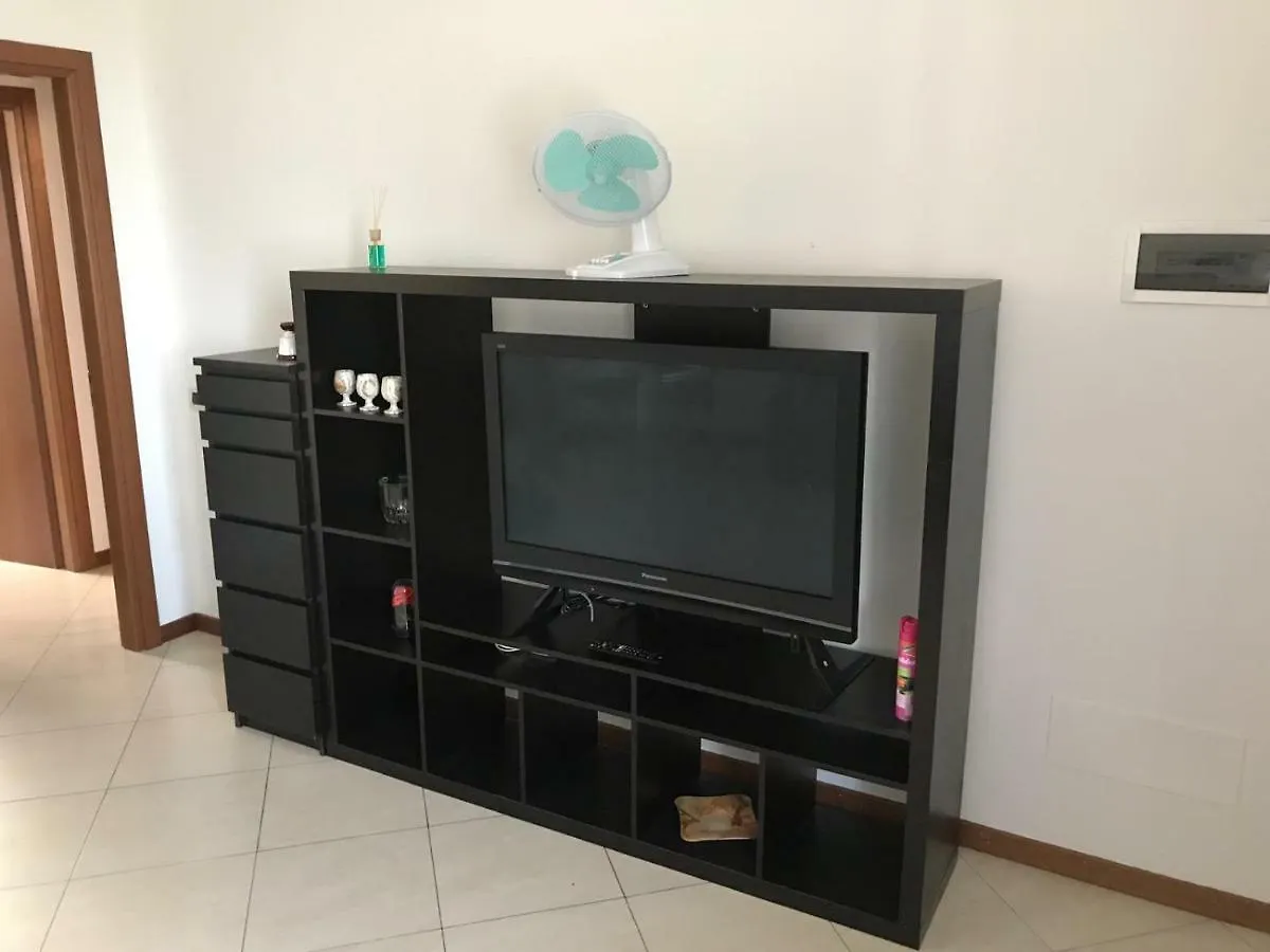 דירה אוסיו סוטו Trilocale In Villetta Piano Terra Indipendente